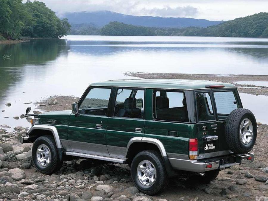  Toyota Land Cruiser 70 (J76) 1999 года  (фото 3 из 4)